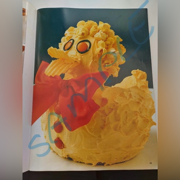 Bluey duck cake recipe Vintage Australian Women's Weekly Children's Birthday 80s - Picture 4 of 11